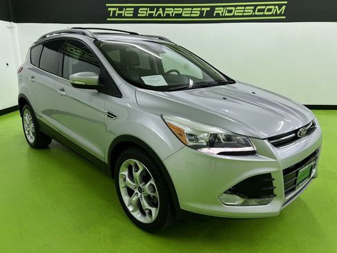Used 2013 Ford Escape Titanium AWD/4WD image 2
