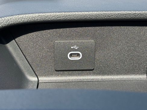 New 2026 Ford Transit 250 148 Medium Roof image 20