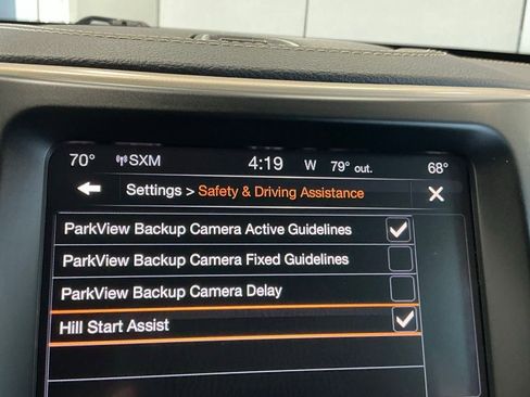 Used 2016 Jeep Cherokee Latitude w/ Comfort/Convenience Group FWD image 38