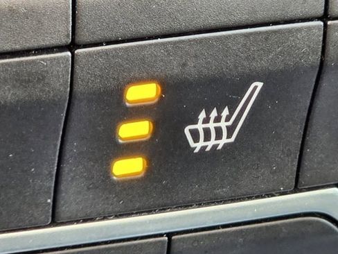 Used 2020 Jeep Wrangler Unlimited Sahara image 14