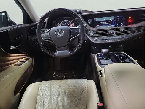 Used 2018 Lexus LS 500 image 8