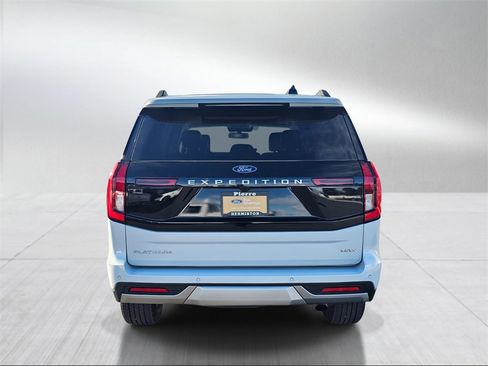 Certified 2025 Ford Expedition Max Platinum image 5