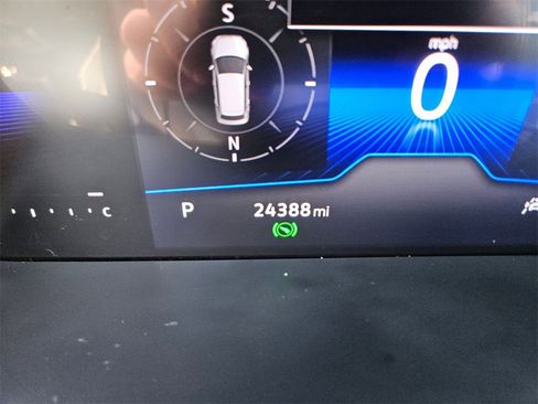 Used 2024 Volkswagen Tiguan SE image 19