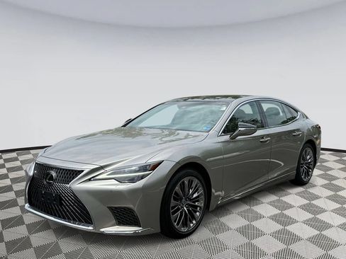 Used 2023 Lexus LS 500 AWD w/ Interior Upgrade Package image 5
