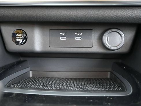 Certified 2026 Nissan Rogue SV FWD image 25