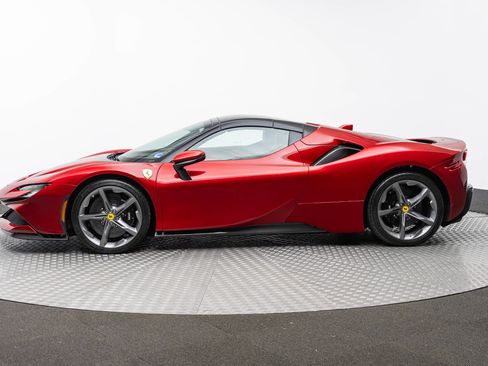 Used 2024 Ferrari SF90 Spider AWD/4WD image 61