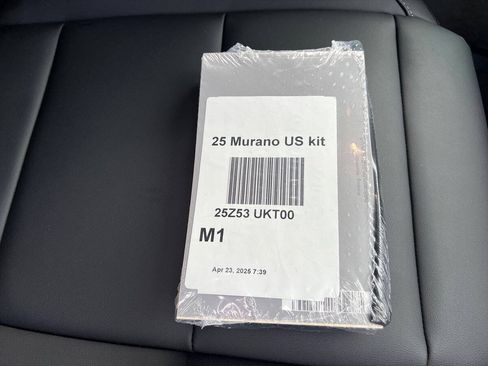 Used 2025 Nissan Murano SV FWD image 18