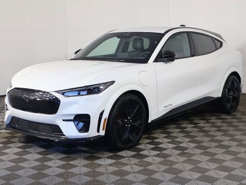 Used 2025 Ford Mustang Mach-E GT image 10