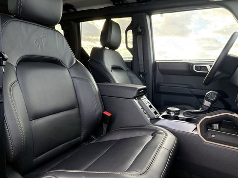 New 2025 Ford Bronco Badlands w/ Sasquatch Package image 60