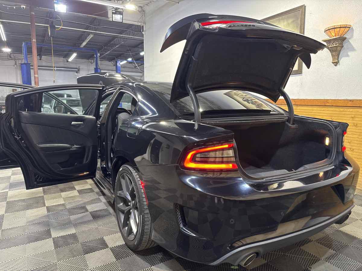 Used 2019 Dodge Charger R/T w/ Driver Confidence Group RWD image 13