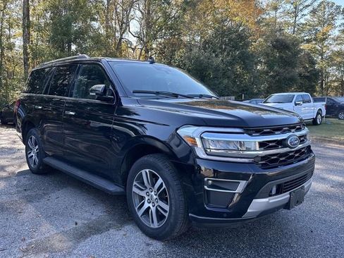 Certified 2024 Ford Expedition Limited image 10