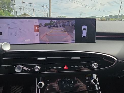 New 2027 Genesis GV70 2.5T AWD/4WD image 19