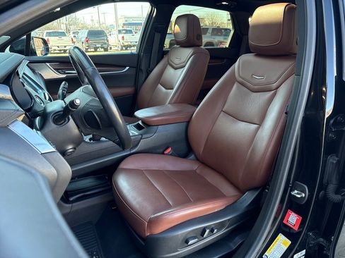 Certified 2023 Cadillac XT5 Premium Luxury w/ Technology Package image 18