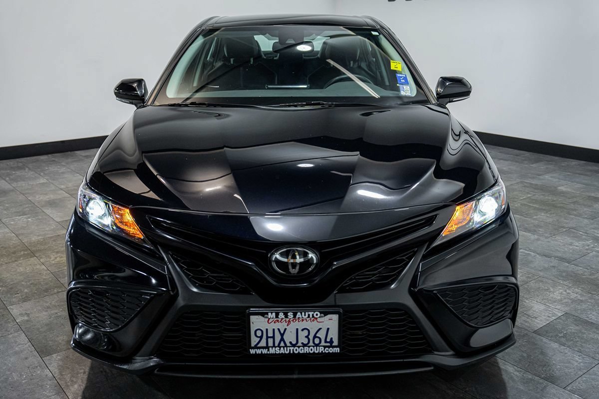 Used 2023 Toyota Camry SE w/ Convenience Package FWD image 6