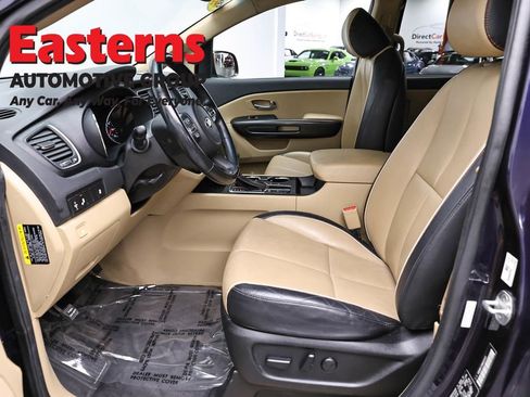 Used 2021 Kia Sedona EX image 14