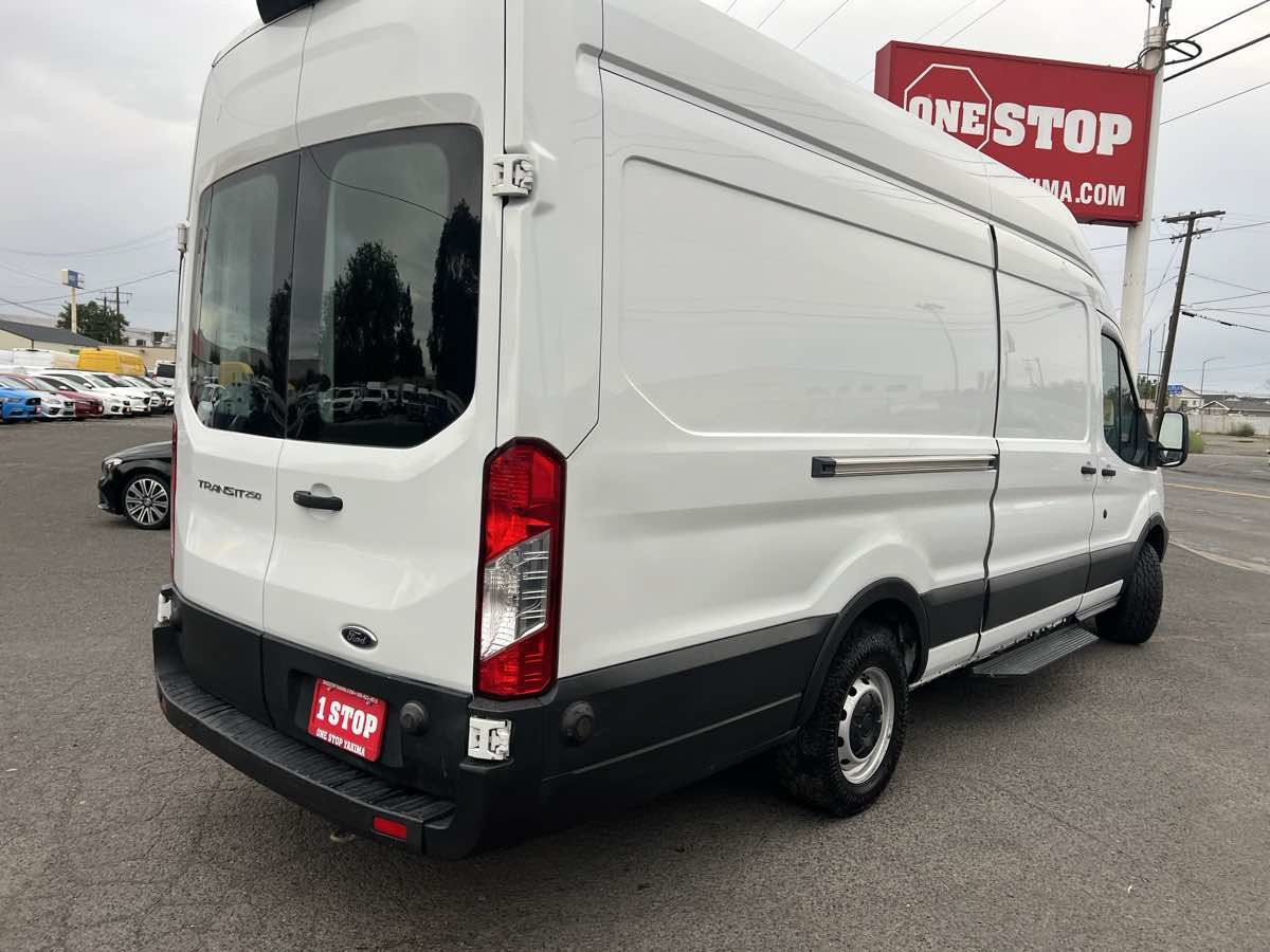 Used 2019 Ford Transit 250 148 High Roof Extended RWD image 5