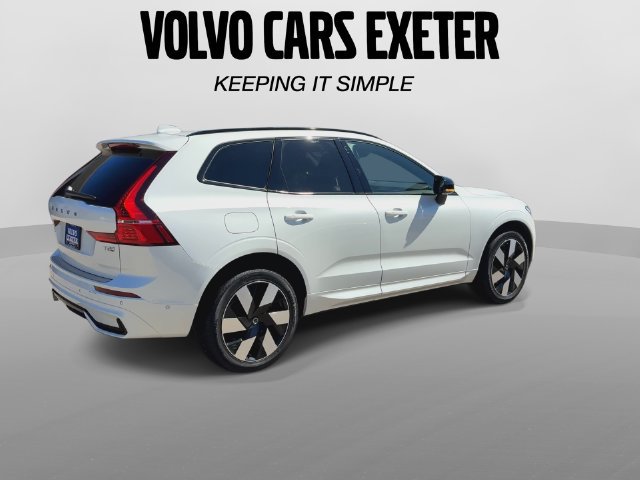 Certified 2025 Volvo XC60 T8 Plus w/ Protection Package Premier AWD/4WD image 12