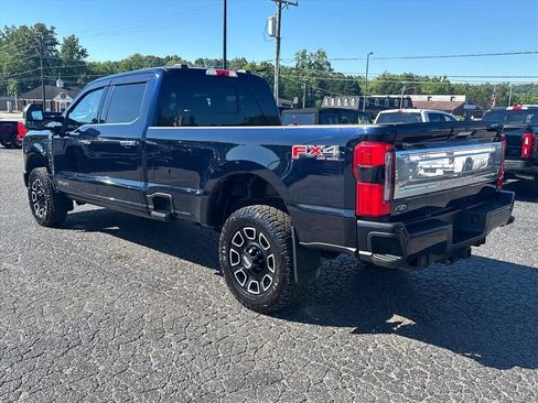 Used 2023 Ford F250 Platinum AWD/4WD image 5