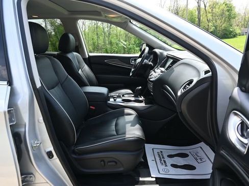Used 2019 INFINITI QX60 Luxe w/ Essential Package AWD/4WD image 19