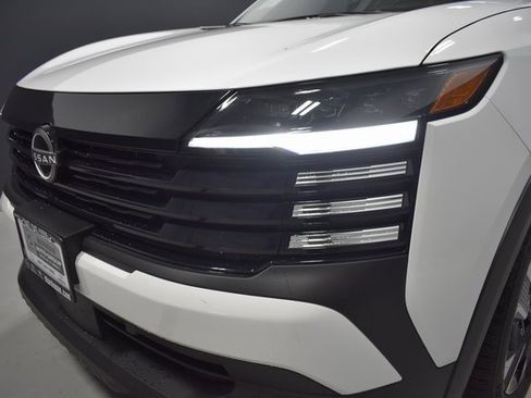 New 2026 Nissan Kicks SV image 11