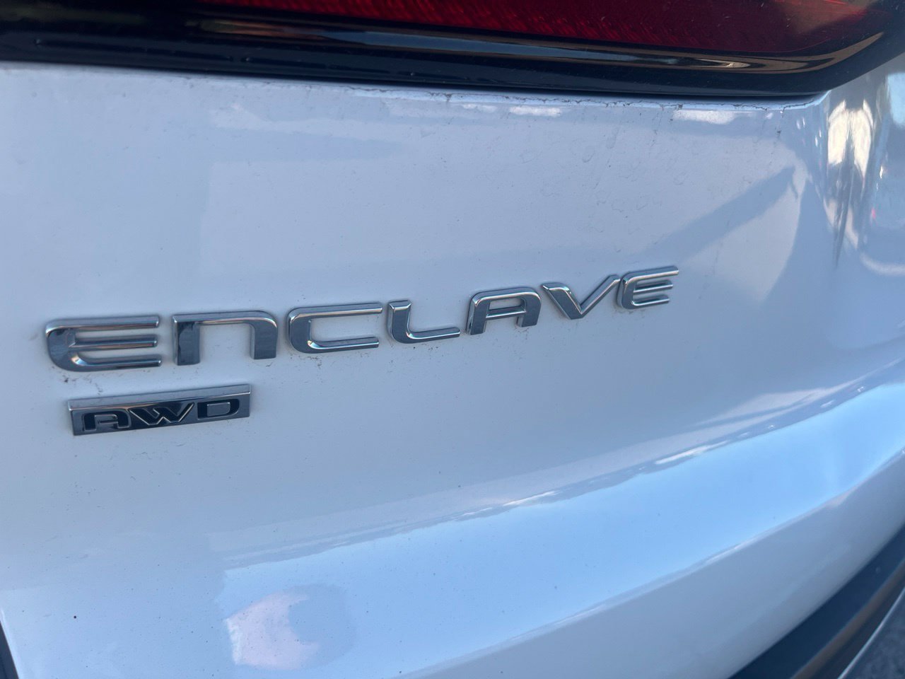 Used 2025 Buick Enclave Preferred AWD/4WD image 8