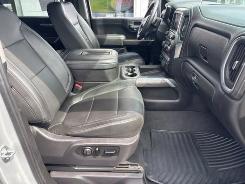 Used 2020 Chevrolet Silverado 2500 LTZ w/ LTZ Premium Package AWD/4WD image 12