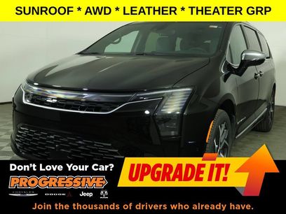 New 2027 Chrysler Pacifica Pinnacle w/ Theater Group