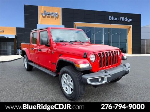 Used 2022 Jeep Gladiator Sport image 1