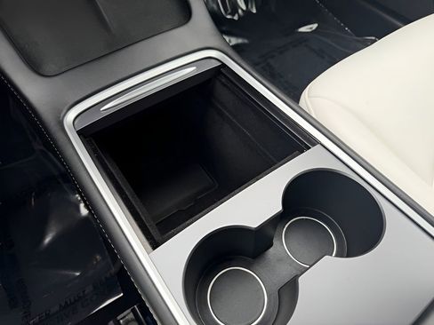 Used 2022 Tesla Model 3 Performance image 20