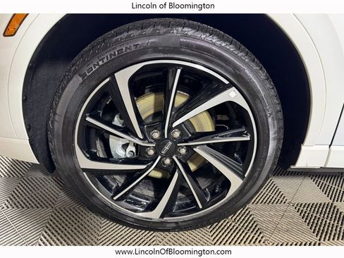 New 2025 Lincoln Corsair Grand Touring w/ Equipment Group 302A image 14