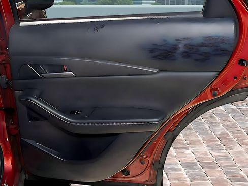 Used 2023 MAZDA CX-30 AWD 2.5 S w/ Select Package image 18