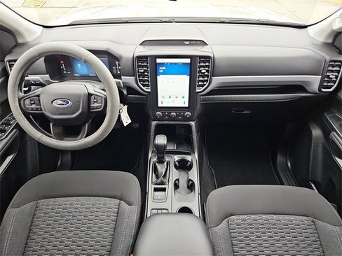 Used 2025 Ford Ranger XL image 10