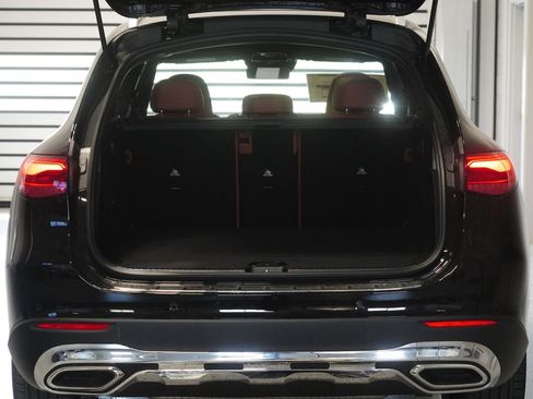 New 2026 Mercedes-Benz GLC 300 4MATIC image 32