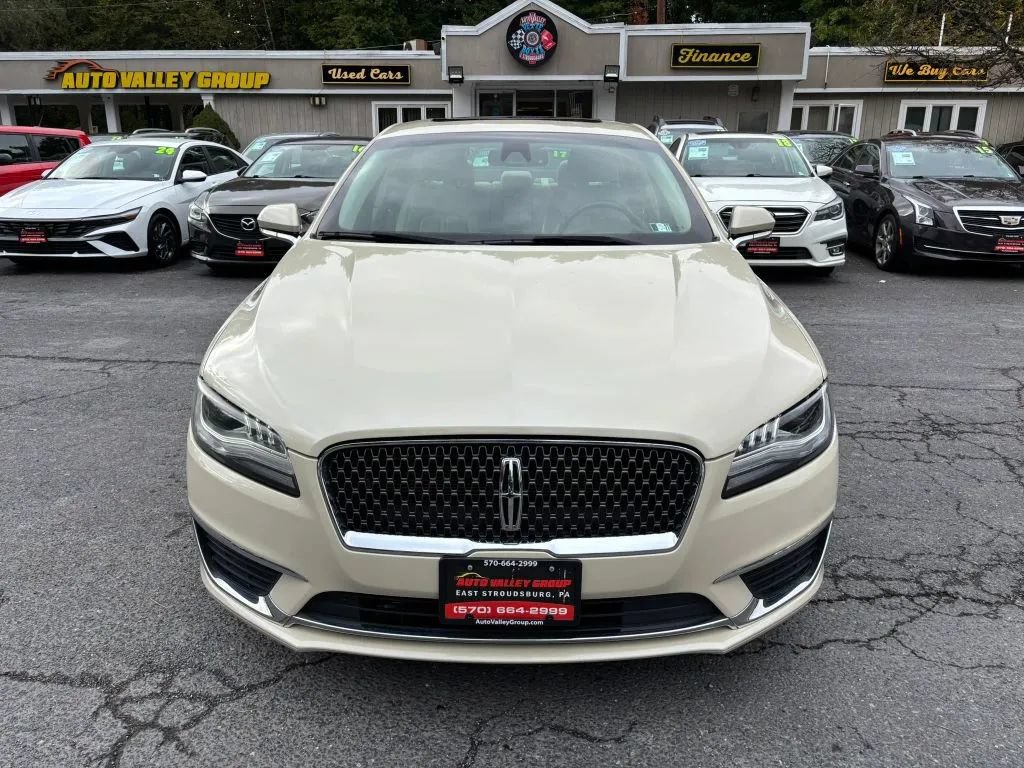 Used 2018 Lincoln MKZ Select w/ Select Plus Package AWD/4WD image 3