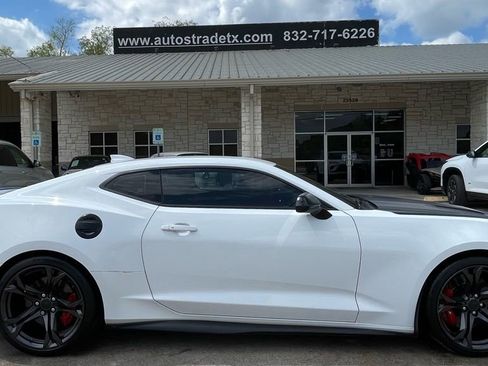 Used 2018 Chevrolet Camaro SS image 7