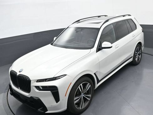 Used 2026 BMW X7 xDrive40i w/ M Sport Package AWD/4WD image 34
