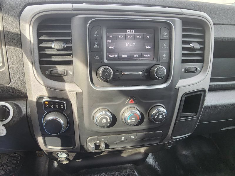 Used 2021 RAM 1500 Tradesman w/ Chrome Appearance Group RWD image 17