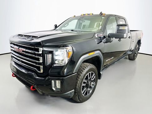 Used 2021 GMC Sierra 2500 AT4 w/ AT4 Premium Plus Package image 3