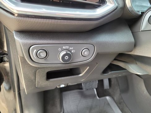 Used 2023 Chevrolet TrailBlazer LT w/ Convenience Package FWD image 24