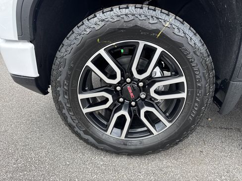 New 2026 GMC Sierra 1500 AT4 w/ AT4 Premium Package image 13