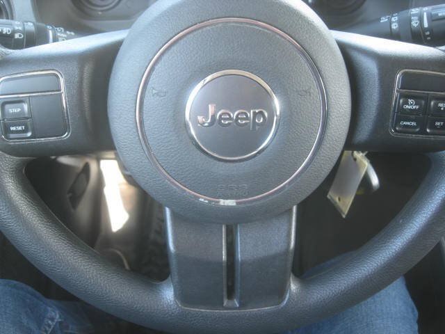 Used 2014 Jeep Patriot Sport w/ Power Value Group AWD/4WD image 19