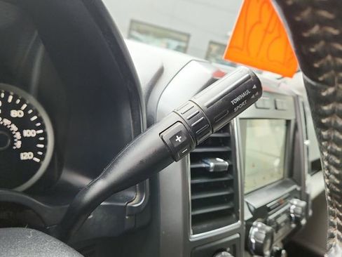 Used 2017 Ford F150 XLT w/ Equipment Group 302A Luxury image 19