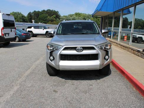 Used 2015 Toyota 4Runner SR5 RWD image 2