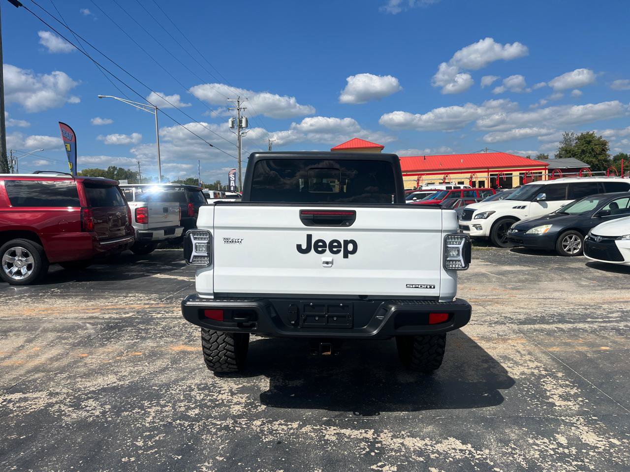 Used 2020 Jeep Gladiator Sport w/ Quick Order Package 24S AWD/4WD image 4