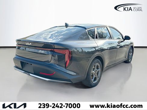 New 2025 Kia K4 LXS image 5