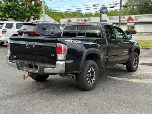 Certified 2022 Toyota Tacoma TRD Off-Road AWD/4WD image 6