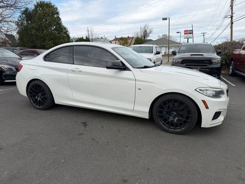 Used 2015 BMW M235i xDrive Coupe image 12