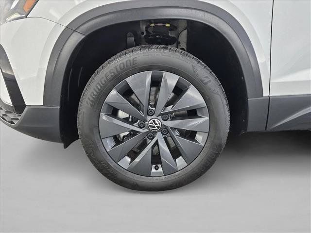 Used 2023 Volkswagen Taos S FWD image 26