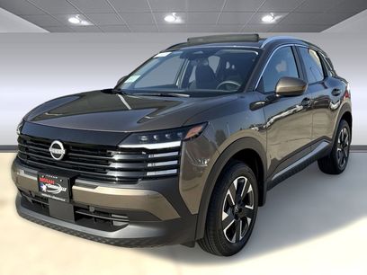 New 2025 Nissan Kicks SV w/ SV Premium Package