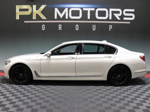 Used 2016 BMW 740i image 3